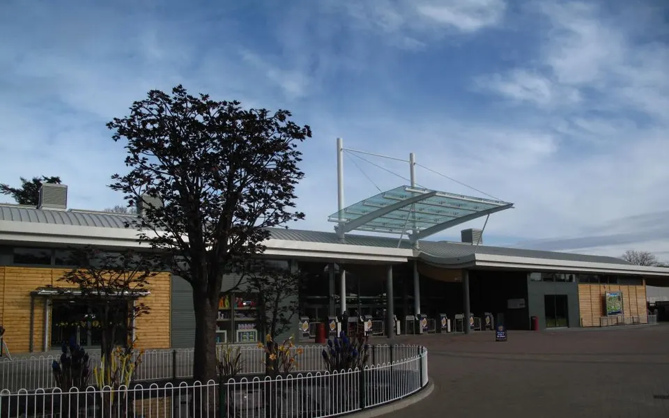 Paultons Park - Closed, 10:00am–5:30pm