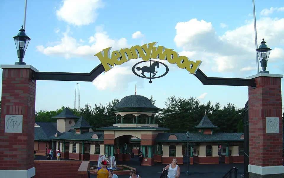 Kennywood - Closed, No hours published