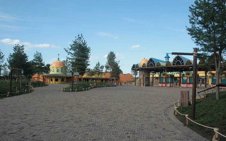 Toverland - Closed, 10:00am–7:00pm