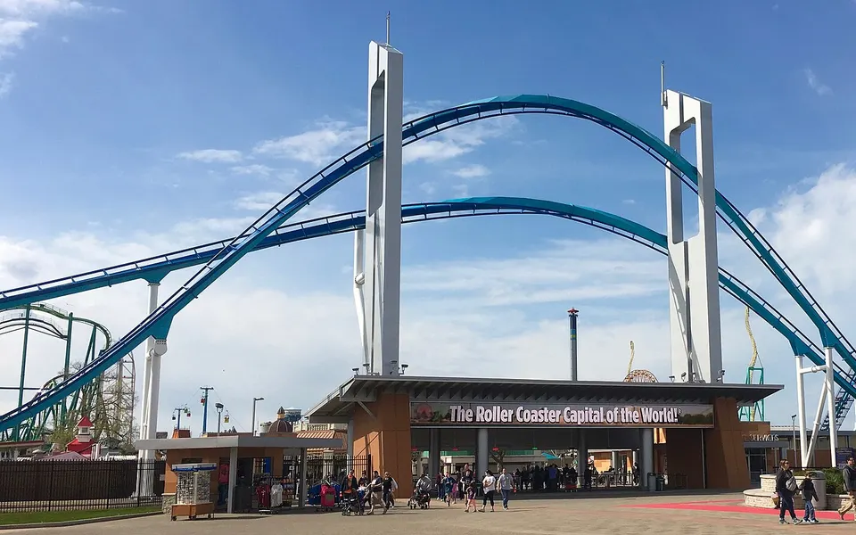 Cedar Point - Open, 9:00am–8:00pm
