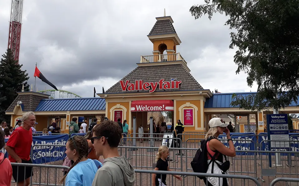 Valley Fair - Closed, 10:30am–7:00pm