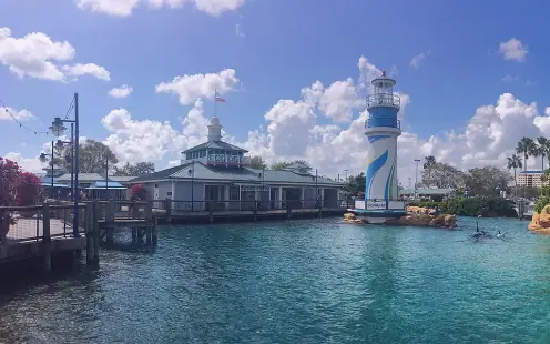 Seaworld Orlando - Open, 9:30am–7:00pm